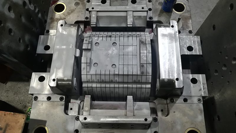 上海本地五金模具加工厂：揭秘五金模具加工的奥秘**
